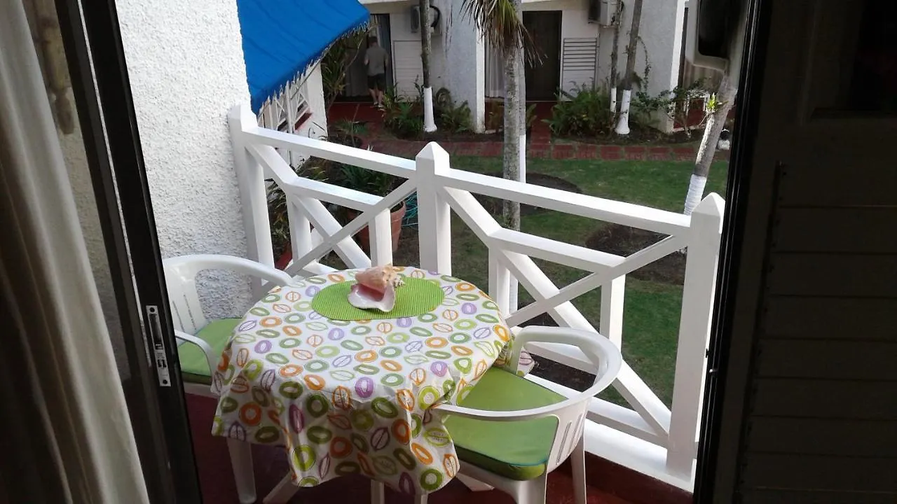 Idyllic Beachfront Condo Ocho Rios