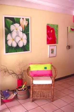 Idyllic Beachfront Condo Ocho Rios Apartment
