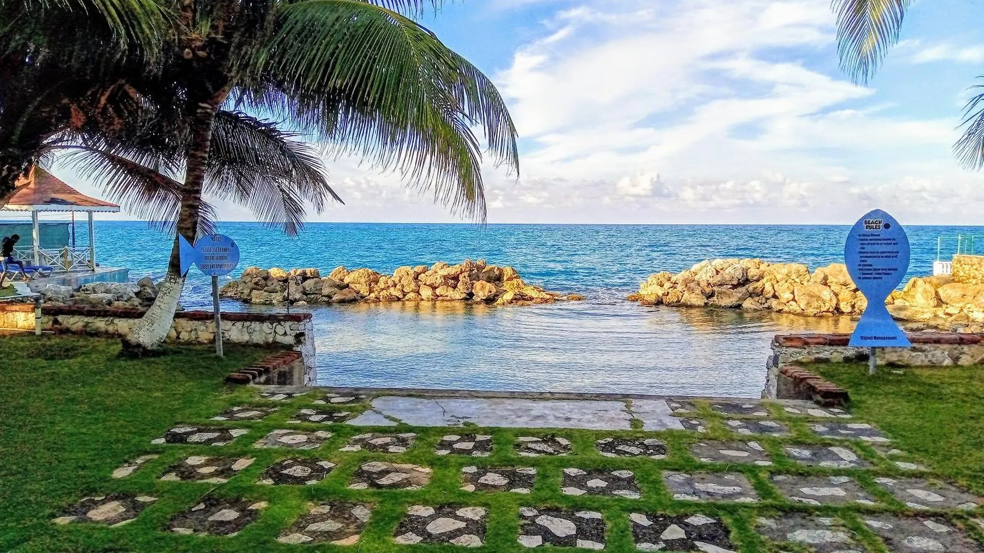 Apartment Idyllic Beachfront Condo Ocho Rios