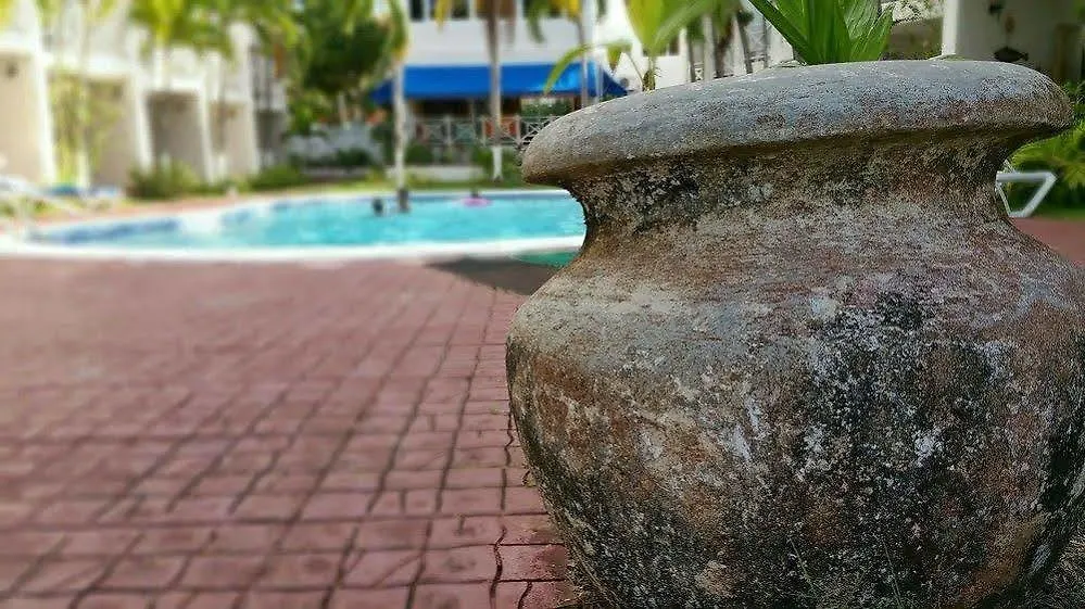 Daire Idyllic Beachfront Condo Ocho Rios