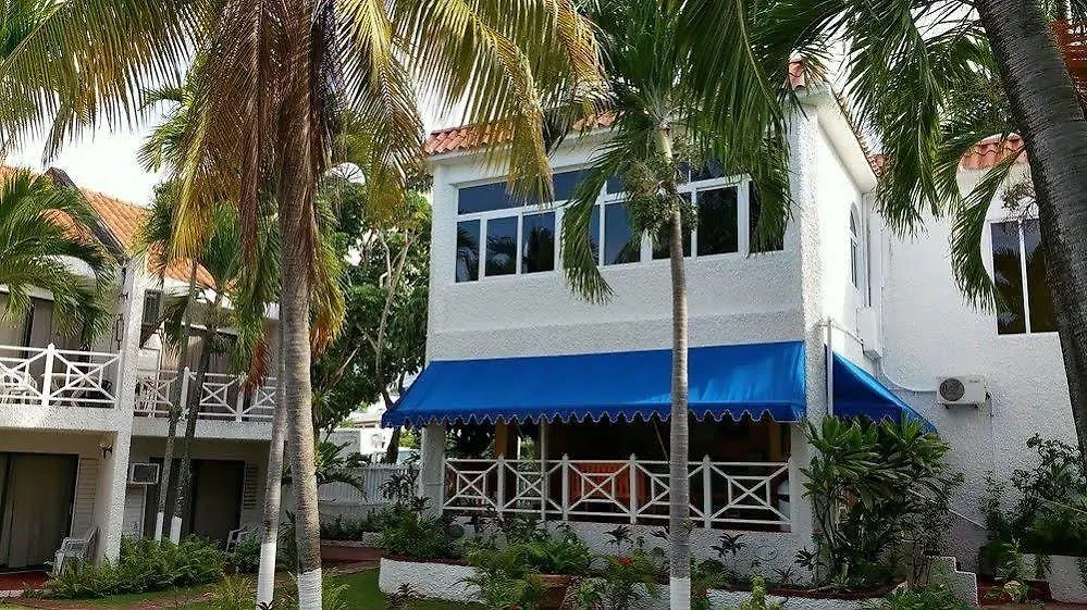 Daire Idyllic Beachfront Condo Ocho Rios